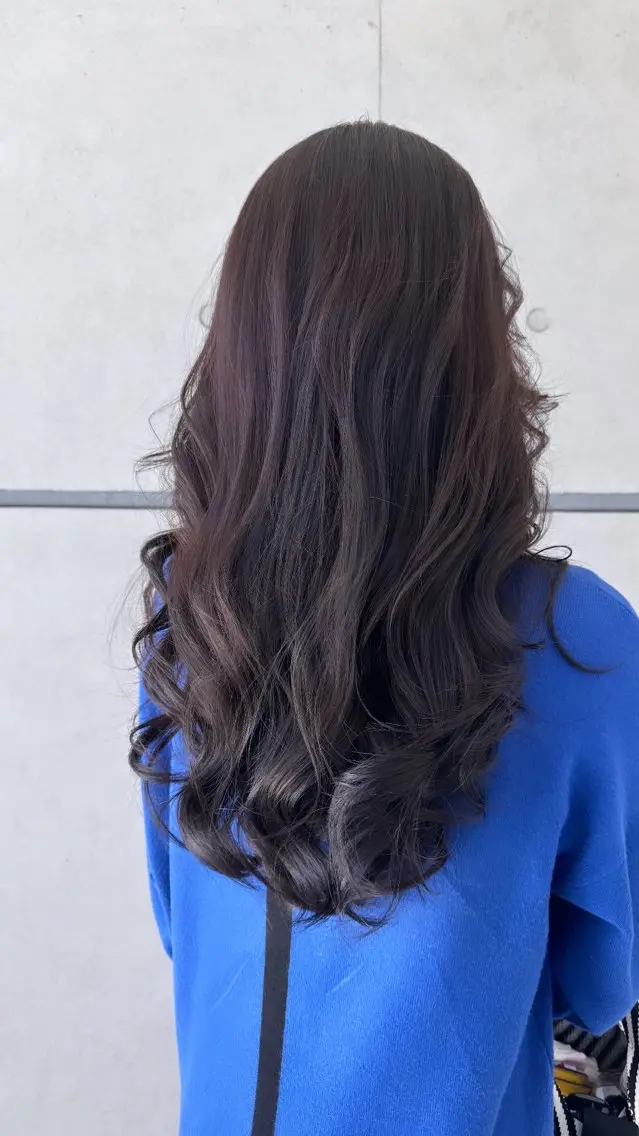 ロング カラー アッシュ 透明感カラー 椎葉 祐也のヘアスタイル