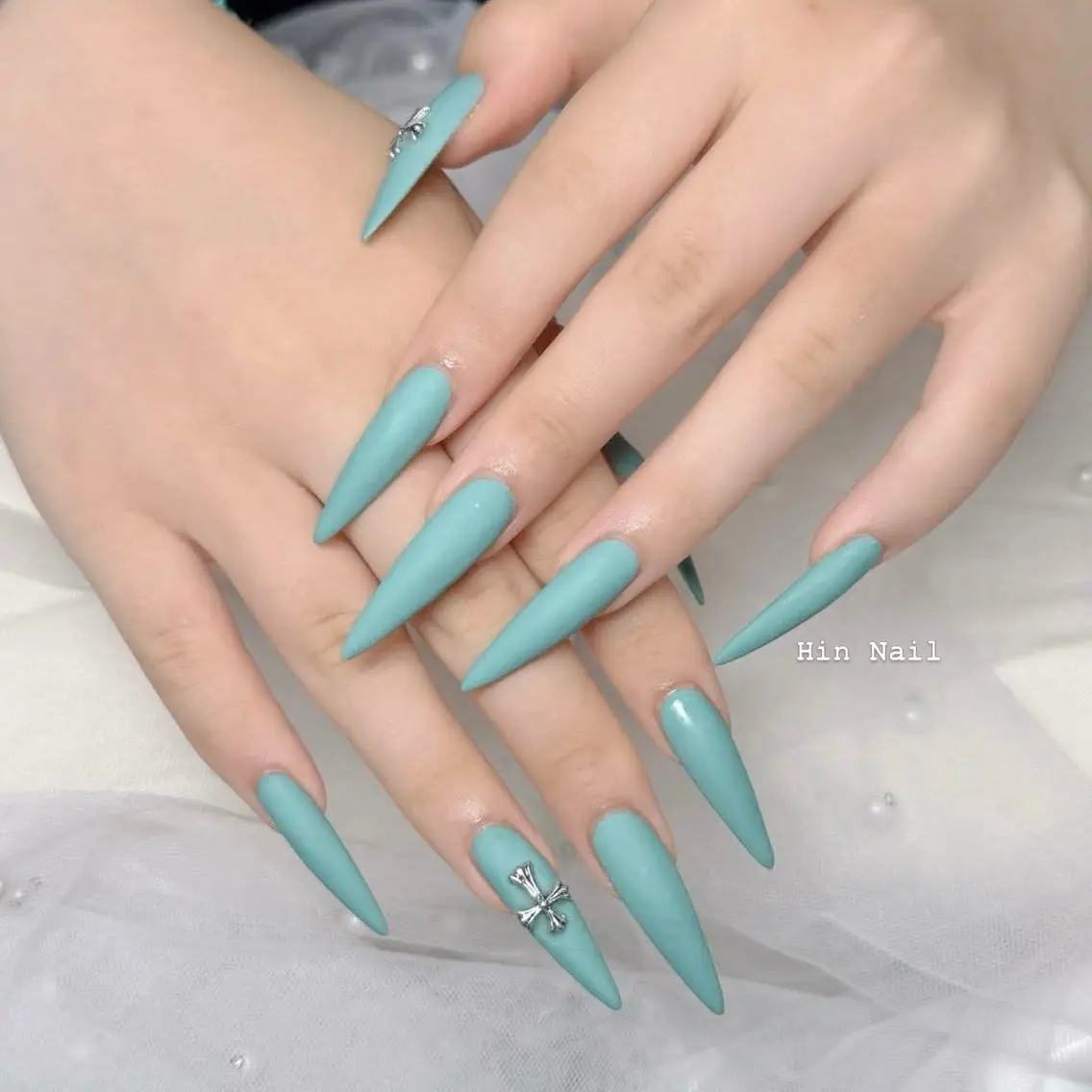 ネイル ハンドネイル HIN NAILのネイルデザイン