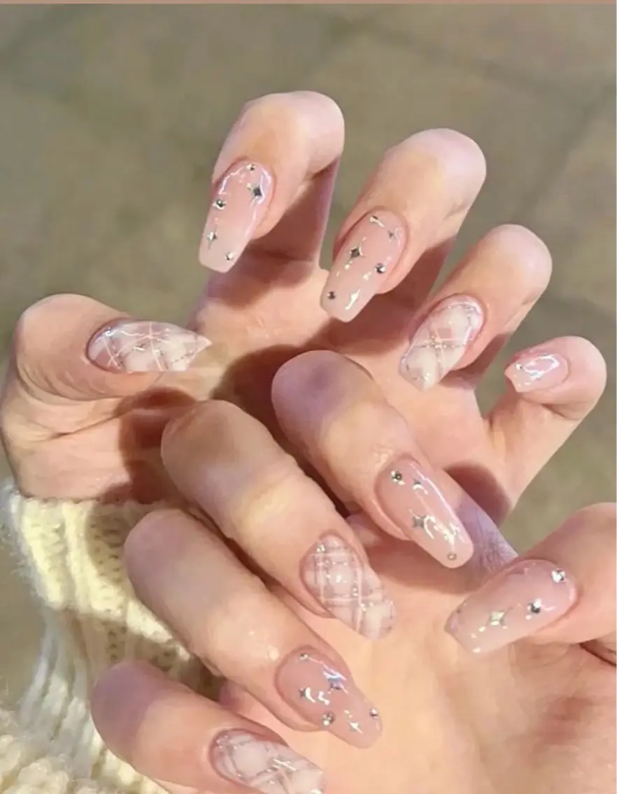 ネイル エルバイノリコ伊藤 パラジェル取扱店🎀のネイルデザイン