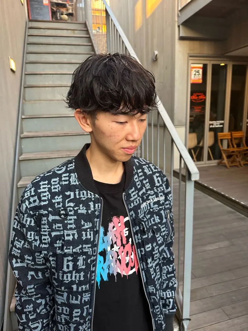 ショート パーマ メンズ 似合わせレイヤー 海外風レイヤーmioのヘアスタイル