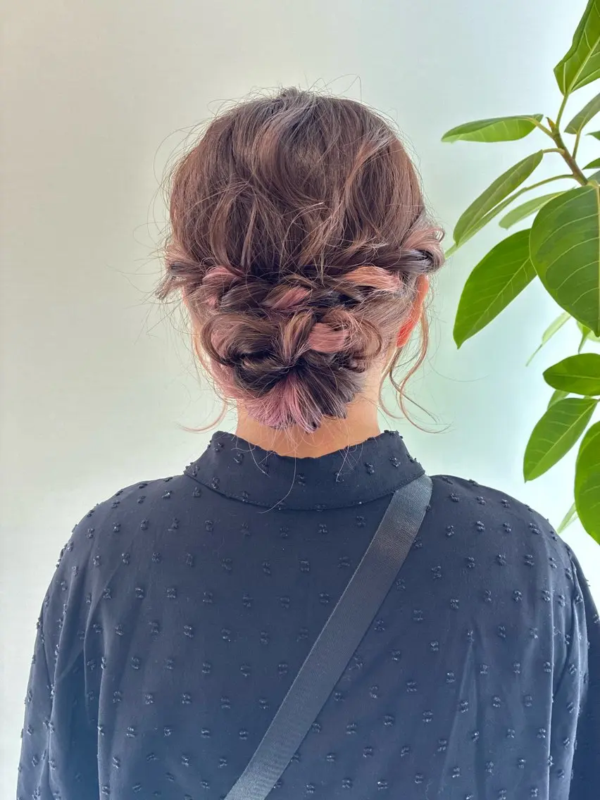 セミロング カラー インナーカラー ピンクカラー ヘアカラー LiTA  浜線店 小野寺のヘアスタイル