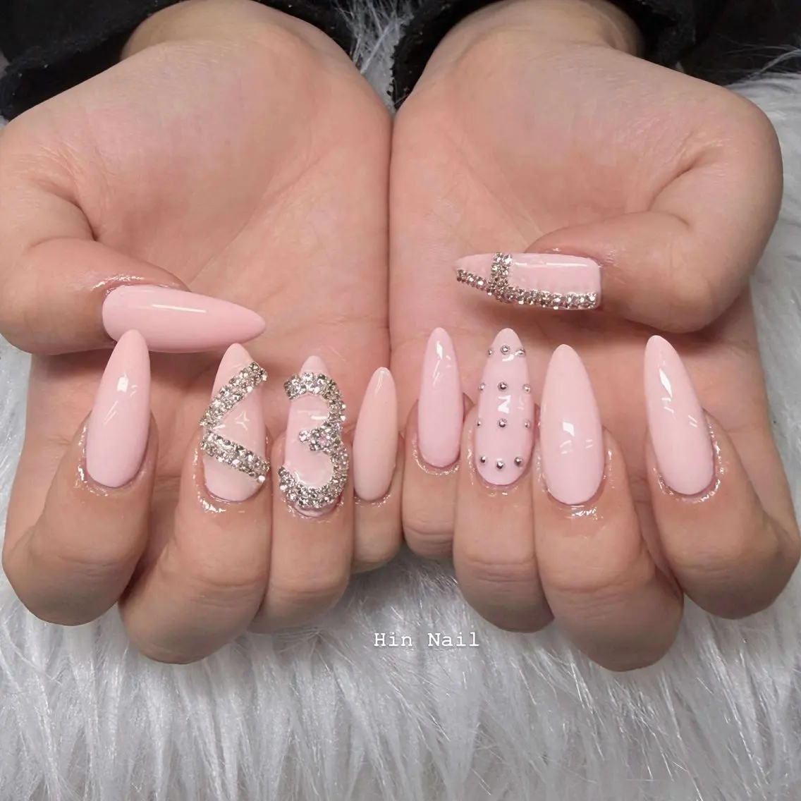 ネイル ハンドネイル HIN NAILのネイルデザイン