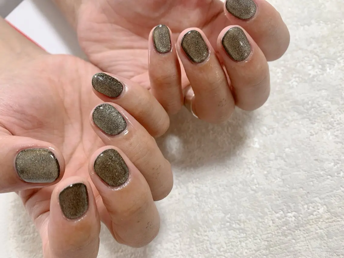 ネイル ジェルネイル キラキラネイル マグネットネイル メンズネイル パラジェル kiki nail たまプラーザのネイルデザイン