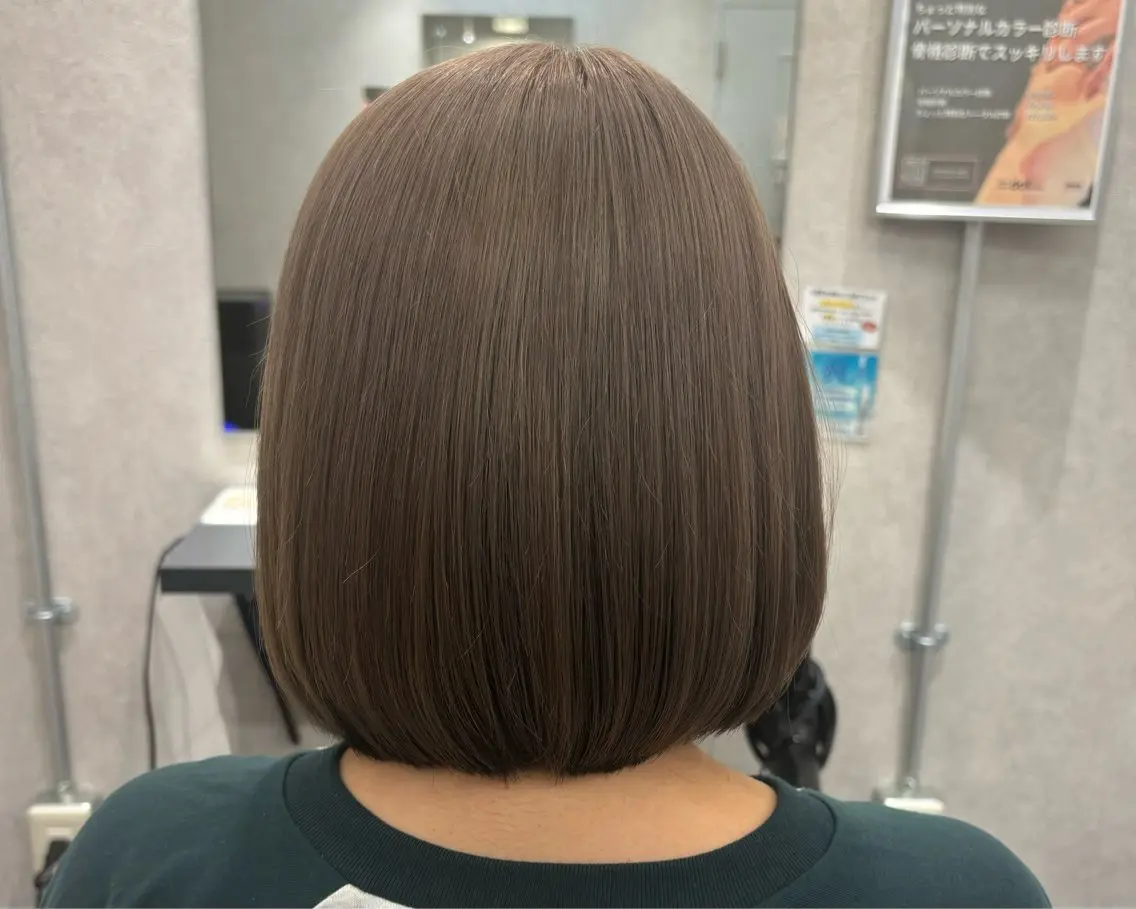 ミディアム かがみ/メンテナンス カット無料のヘアスタイル