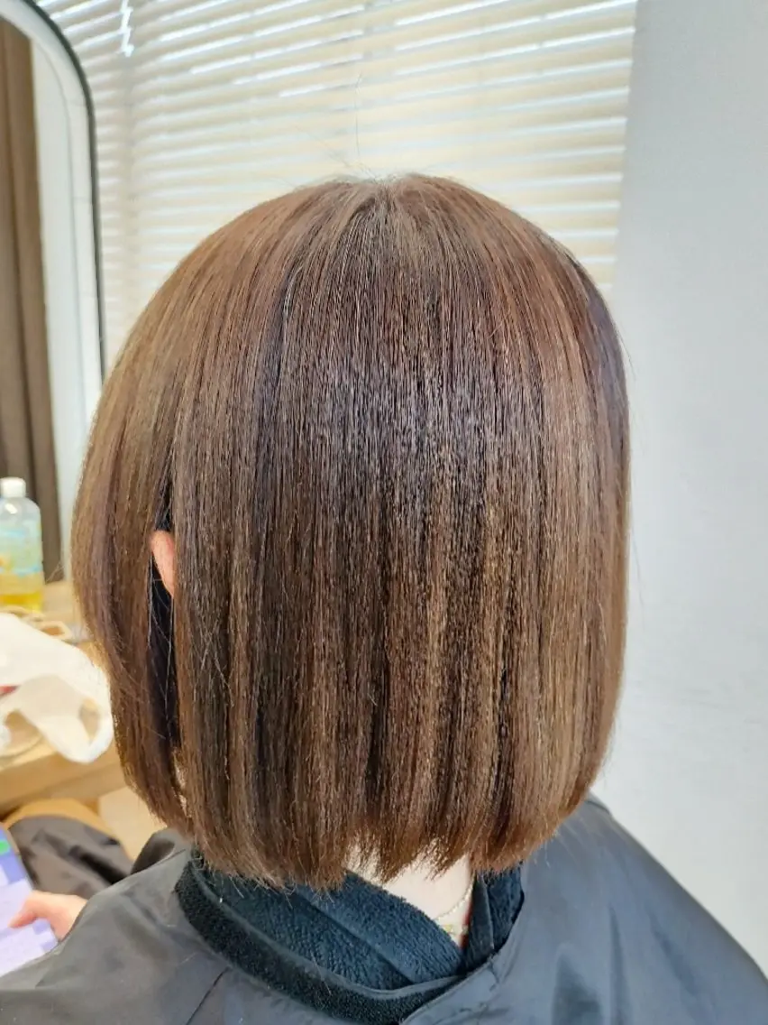 ショート ヘアカラー ほんま ひろみのヘアスタイル