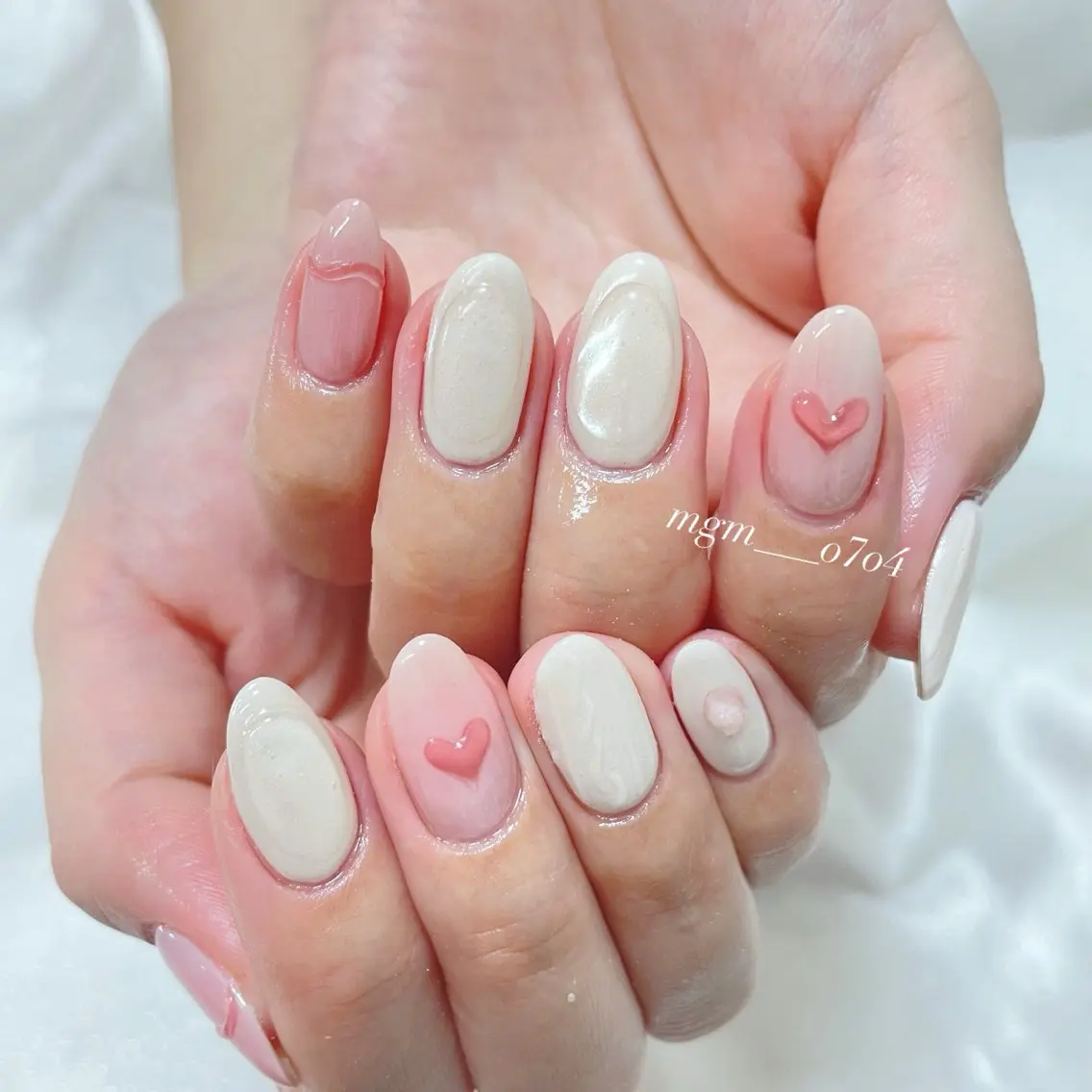 ネイル ハンドネイル ハンドケア MoON...❤︎ MeGuのネイルデザイン