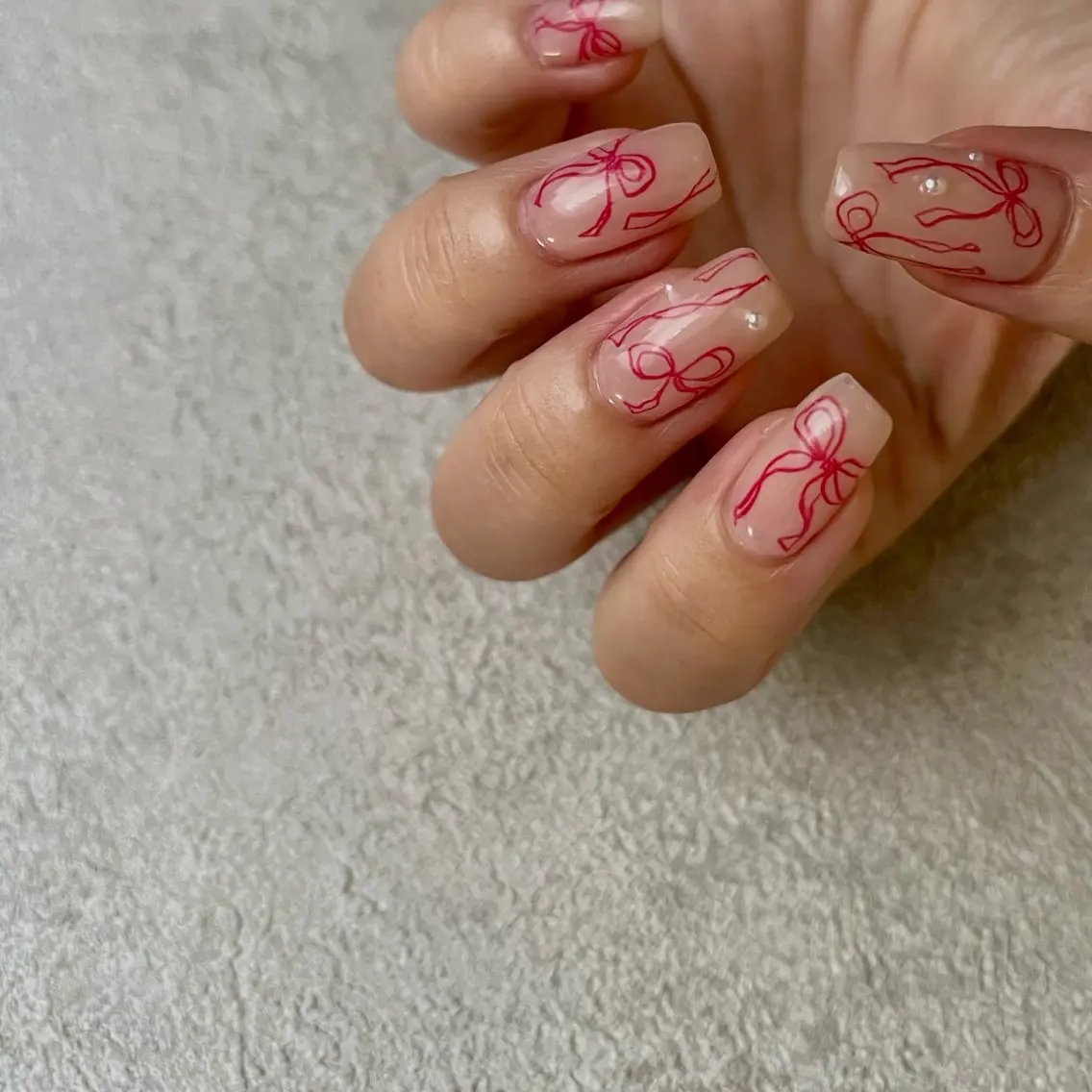 ネイル ニュアンスネイル リボン ハンドネイル nail room Hotori.のネイルデザイン