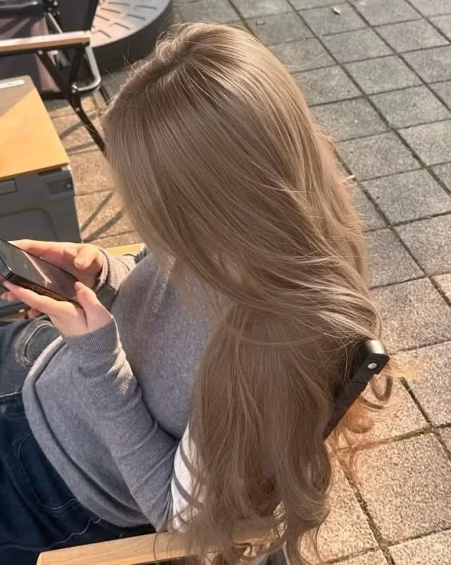 カラー iki shihoのヘアスタイル