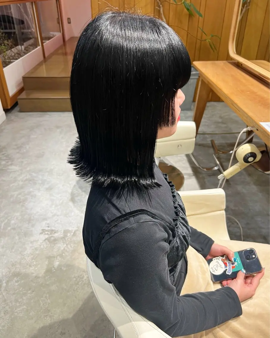 ミディアム カラー 黒髪 ボブ ワイドバング WATANABE MISAKIのヘアスタイル