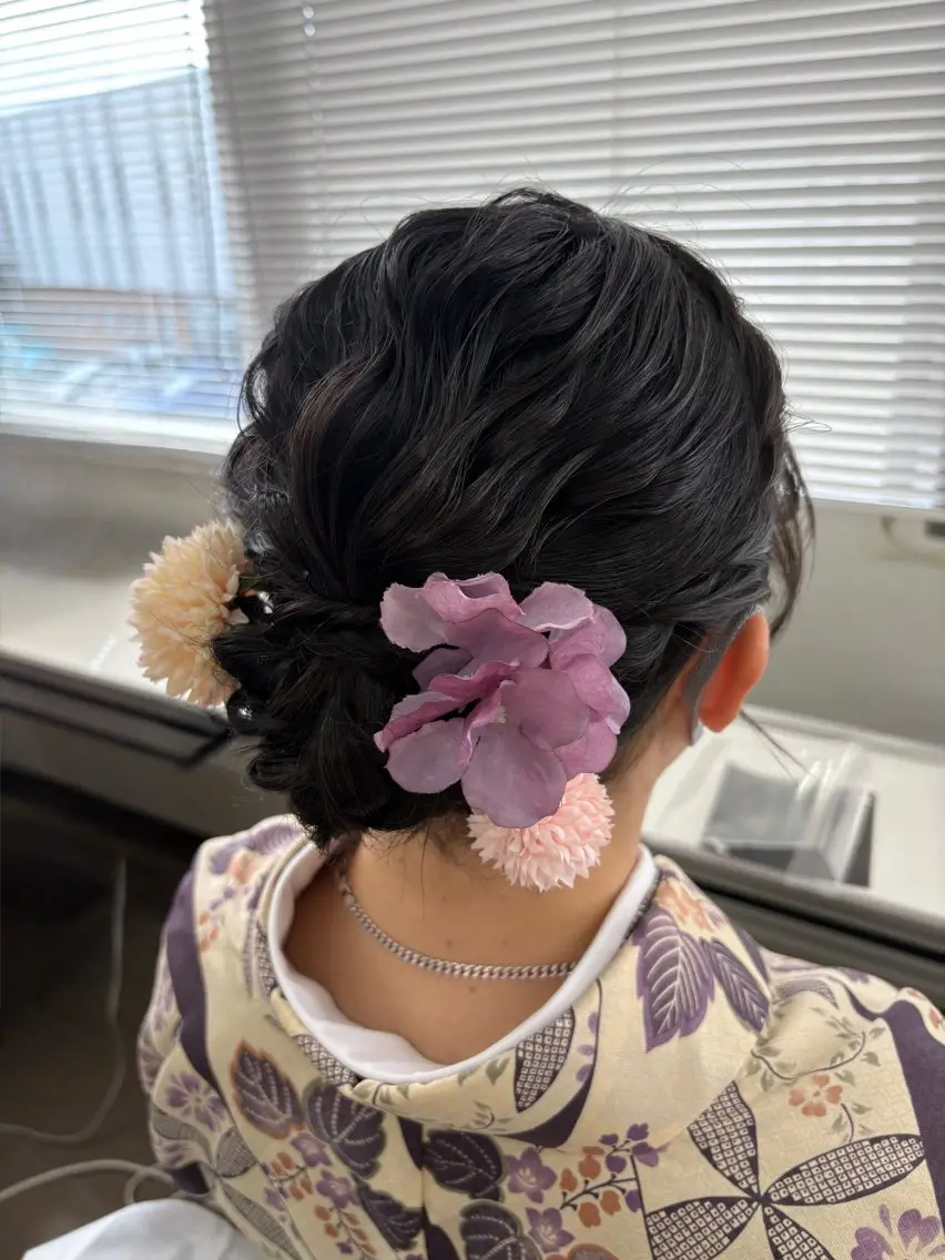 ヘアアレンジ 卒業式のヘアスタイル un Filo yukiのマツエク・マツパデザイン