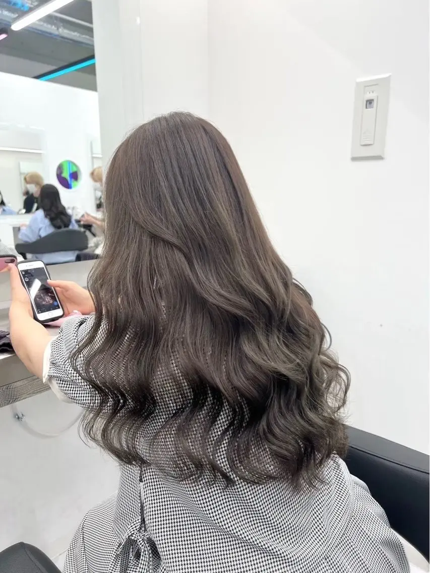 ロング カラー 🤍透明感推しカラー 🤍yui‪💞✨のヘアスタイル