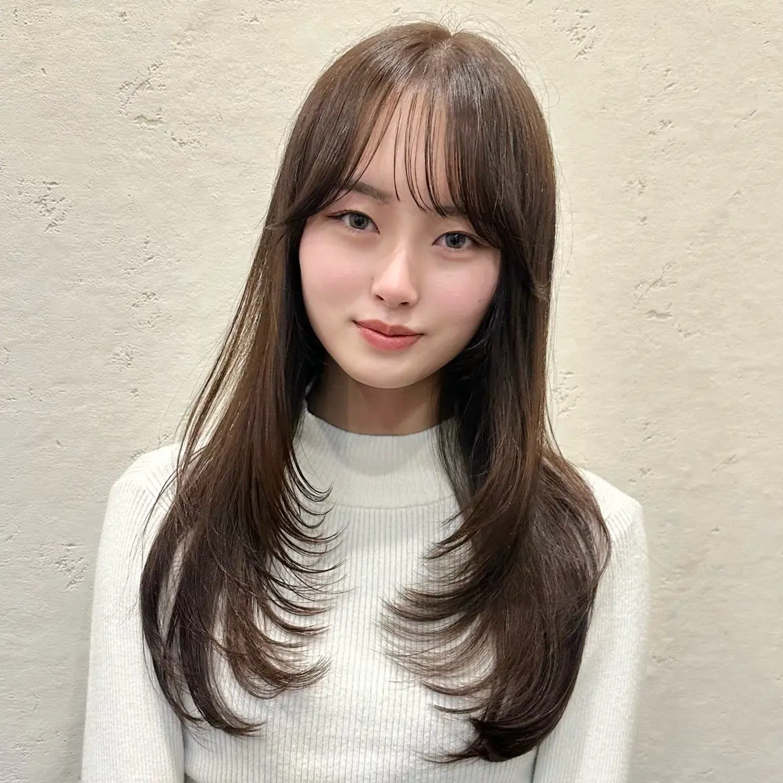 セミロング カット ヘアカラー トリートメント 🌹ハッシュカット、 レイヤー韓国ヘア🌹のヘアスタイル