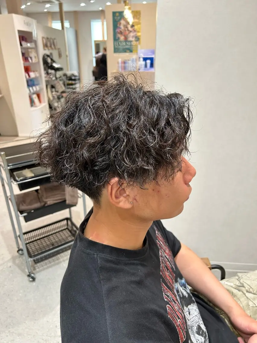 骨格補正カット+特殊パーマの写真