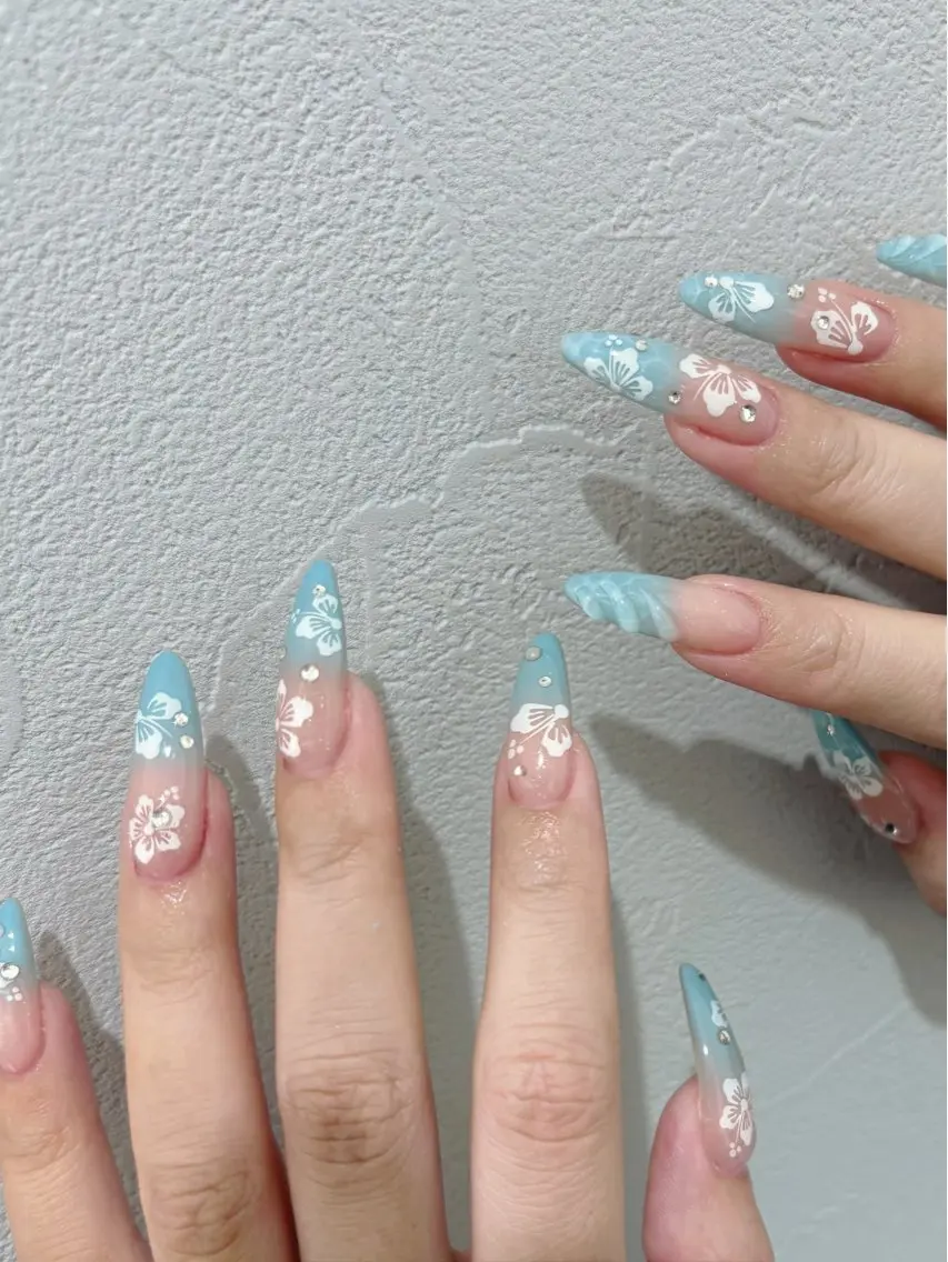 ネイル BIANCA ✴︎ yukiのネイルデザイン
