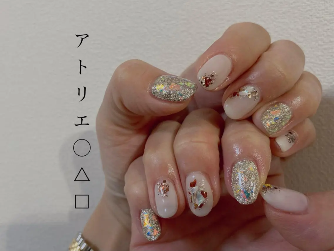 ネイル キラキラネイル ハンドネイル アトリエ ○△□のネイルデザイン