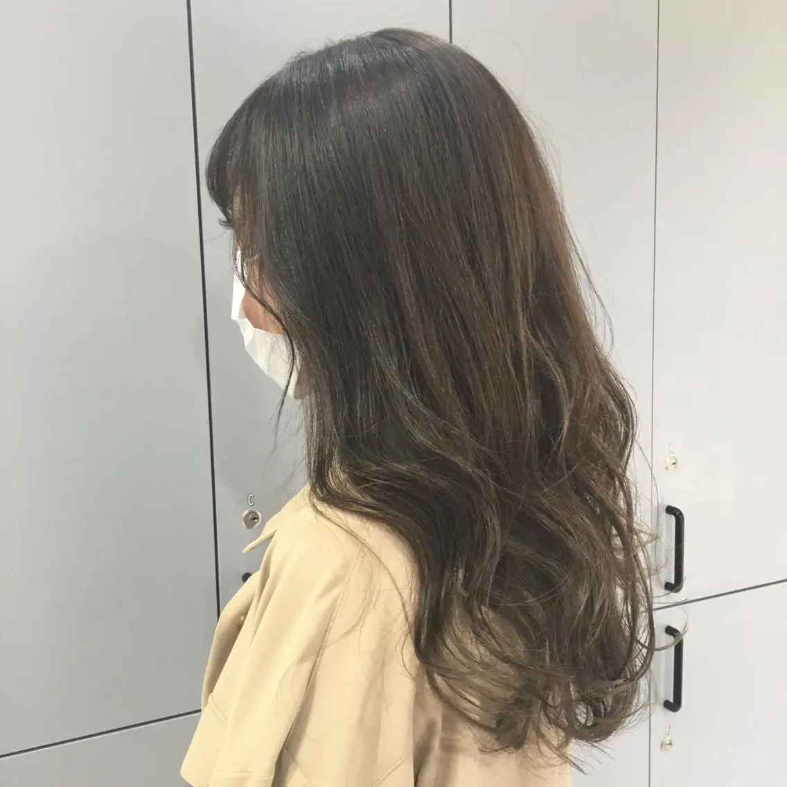 ロング カラー ベージュカラー カット ヘアカラー トリートメント 狩野 羅夢のヘアスタイル