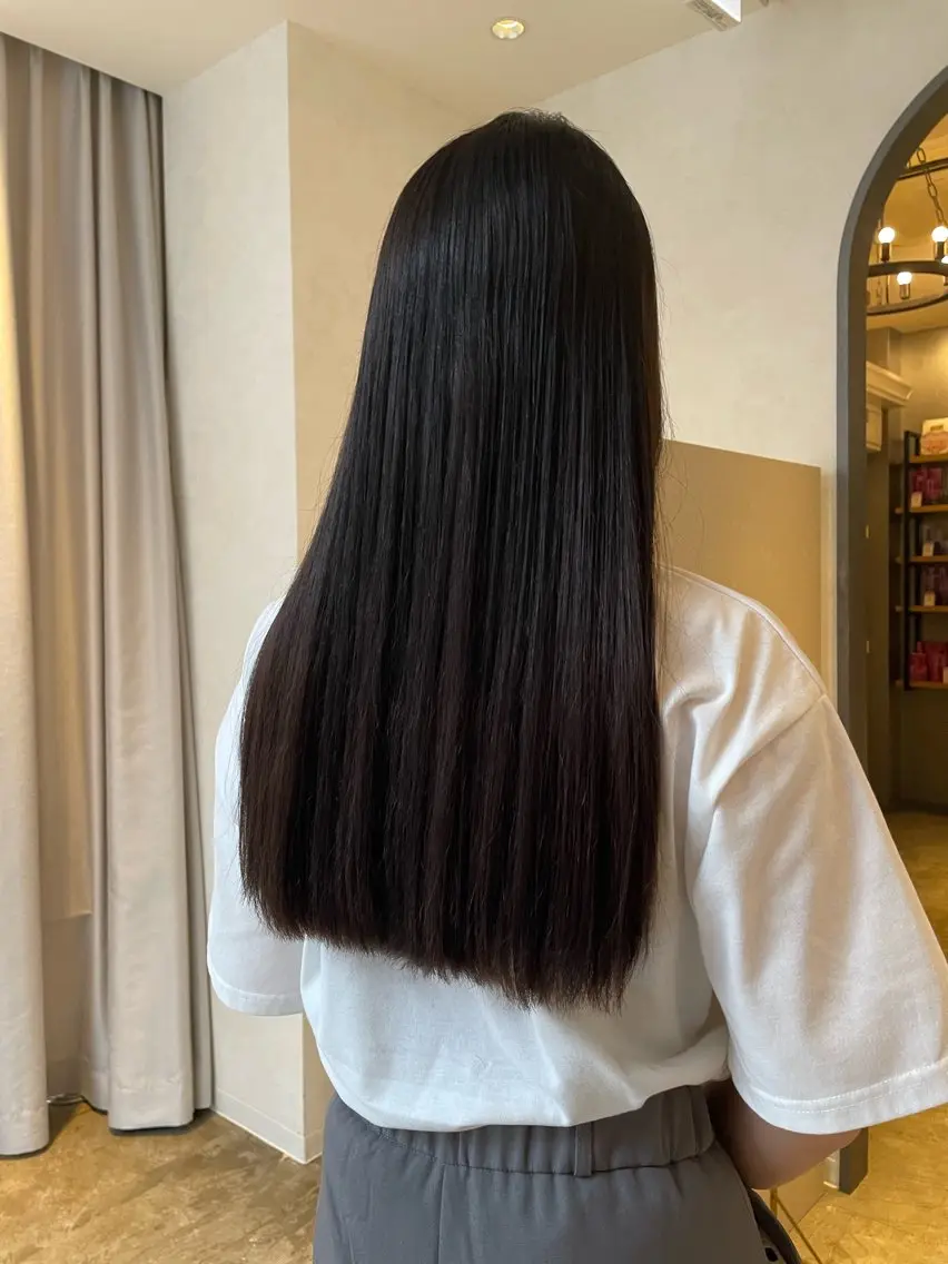 ロング ロング inity　杉本 美羽のヘアスタイル