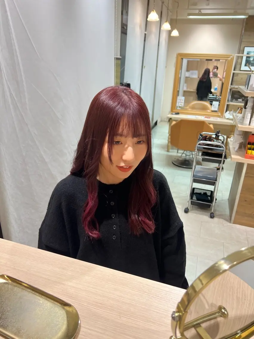 ロング カラー ブリーチ ブリーチなしカラー ピンクカラー 🩶 AIRA / 透明感カラー 🩶のヘアスタイル