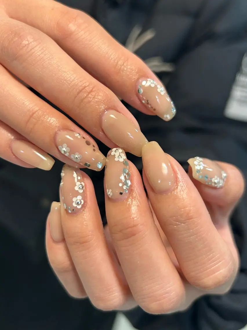 ネイル Salondevi2 isanaのネイルデザイン