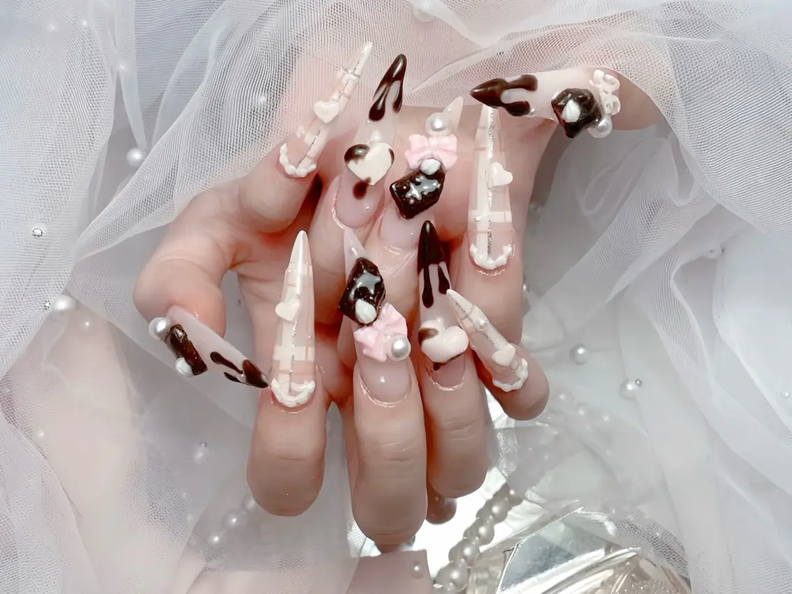ネイル オーロラネイル ブルー フラッシュネイル フラワーネイル フットネイル ハンドネイル Rin Nail 新大久保店のネイルデザイン