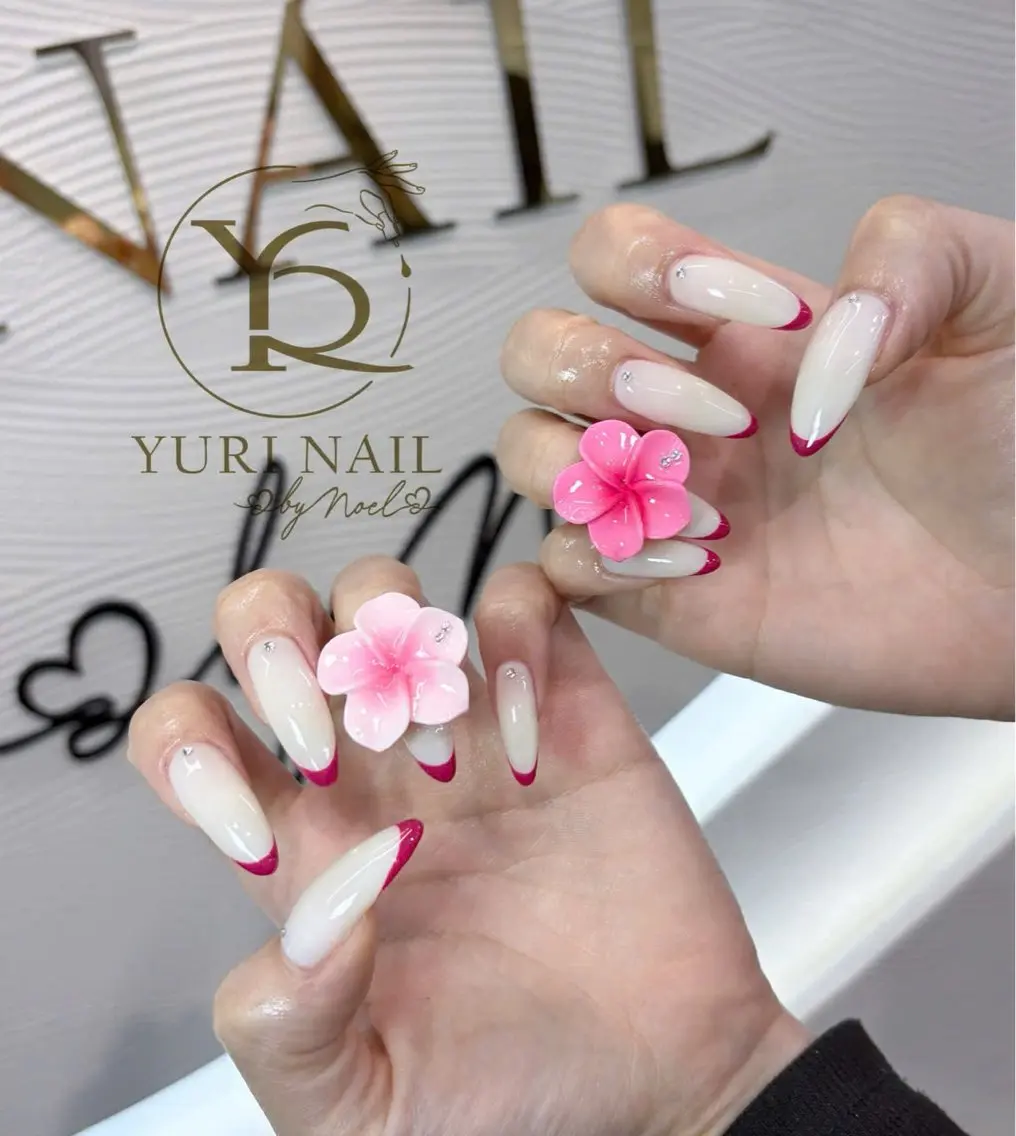 ネイル チークネイル フットネイル フレンチネイル グラデーション キラキラネイル ハンドネイル フットネイル ハンドケア YURI Nail Funabashiのネイルデザイン