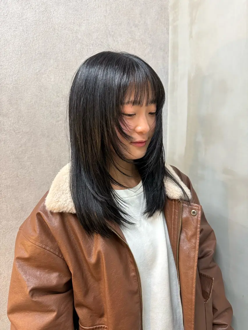 セミロング ヘアカラー qpulaあいみ 透明感カラーのヘアスタイル