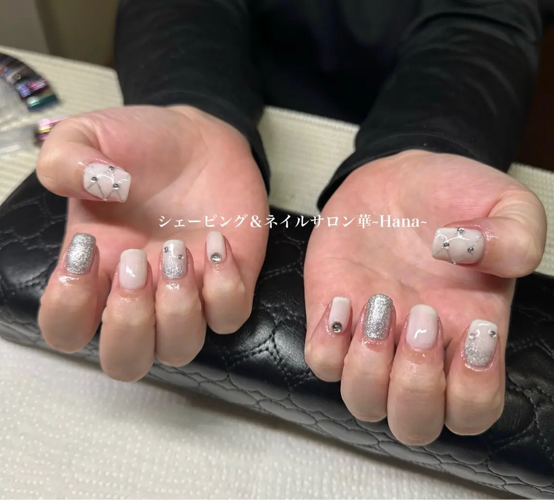 ネイル ハンドネイル シェービング& ネイル華~Hana~のエステ・リラクイメージ