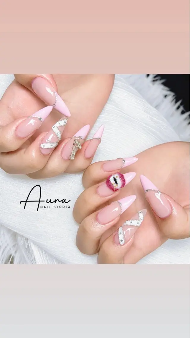 ネイル ハンドネイル Aura Nail Studioのネイルデザイン