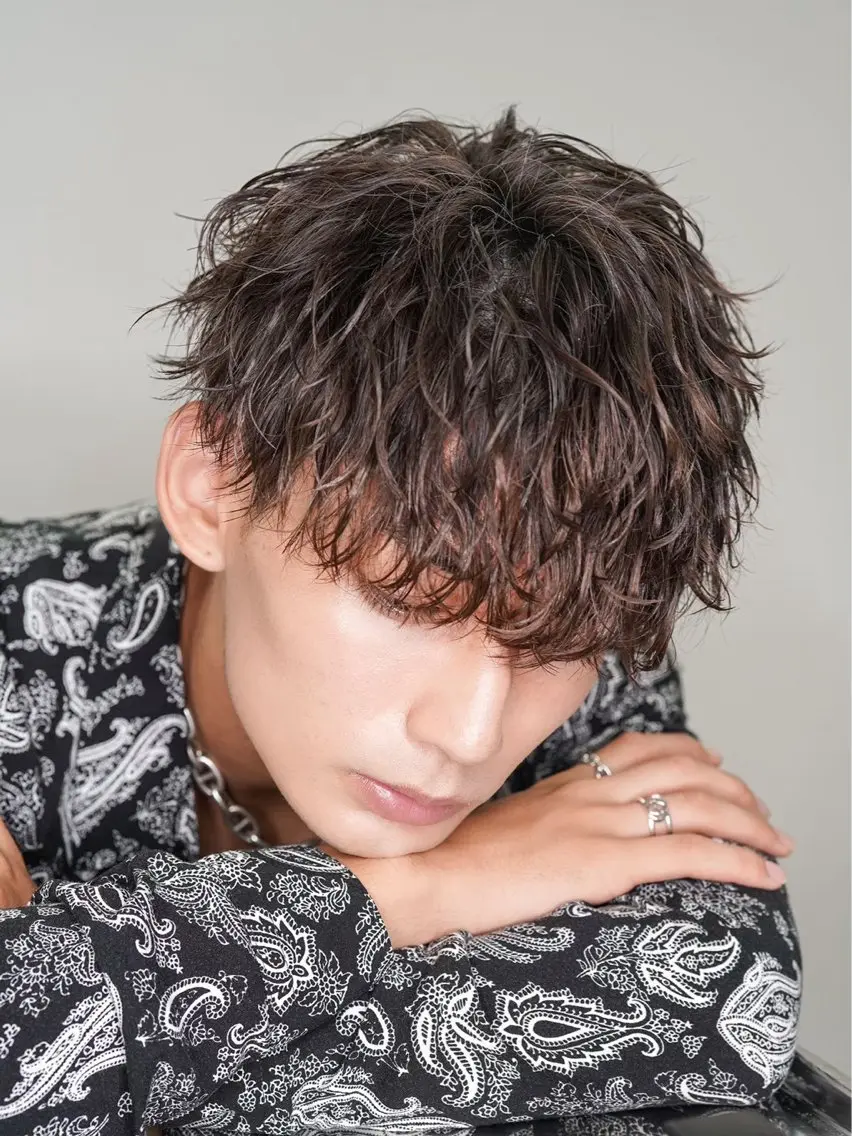 ミディアム ミディアムパーマ カット パーマ トリートメント ヘアセット 蛯原 興輝のヘアスタイル