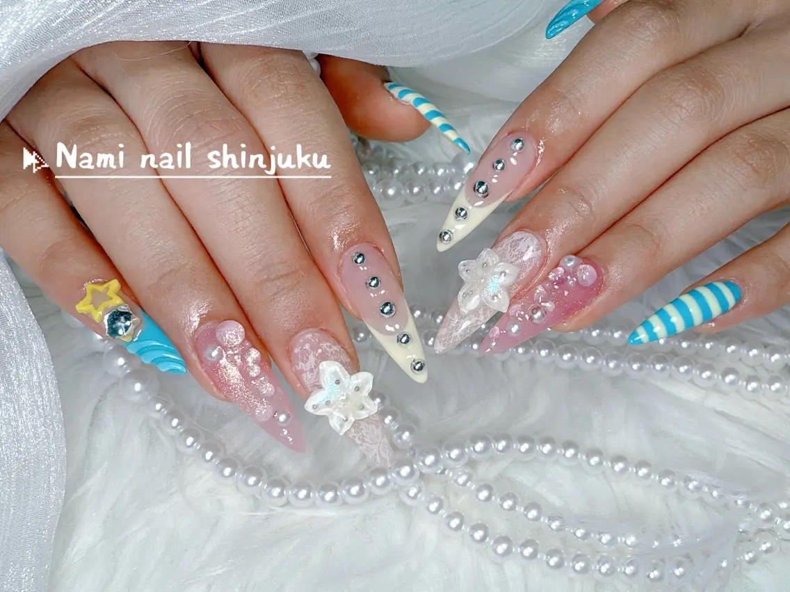 ネイル 長さ出し ガーリー 韓国ネイル ロングネイル 持ち込み ハンドネイル Nami nail salonのネイルデザイン