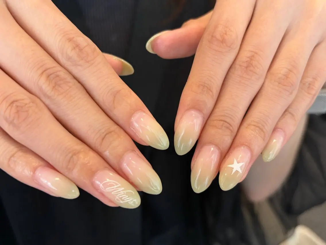 ネイル グラデーション グリーン ハンドネイル MASHU /サヤnail♡のネイルデザイン