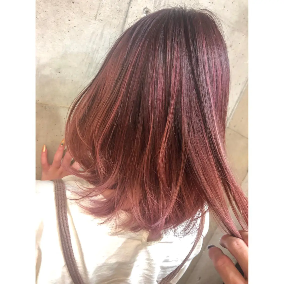 ミディアム カラー ベージュカラー ピンクカラー ピンクベージュ カット ヘアカラー トリートメント ヘアセット センスをお届けします 大谷将生infpのヘアスタイル