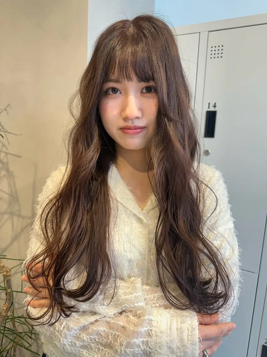 ロング カラー ブリーチ ダブルカラー グレージュ ブリーチなしカラー カット ヘアカラー トリートメント 可愛いベージュ作る 美容師/あかね🧸のヘアスタイル