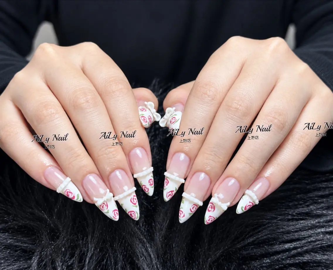 ネイル アートネイル ジェルネイル マグネットネイル ニュアンスネイル シンプルネイル ハンドネイル AiLy Nail 上野店のネイルデザイン