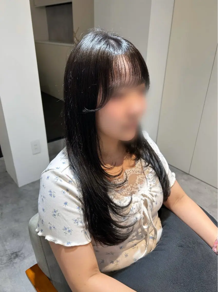 セミロング カラー ヘアアレンジ 梅木李奈🕊️ レイヤー透明感カラーのヘアスタイル