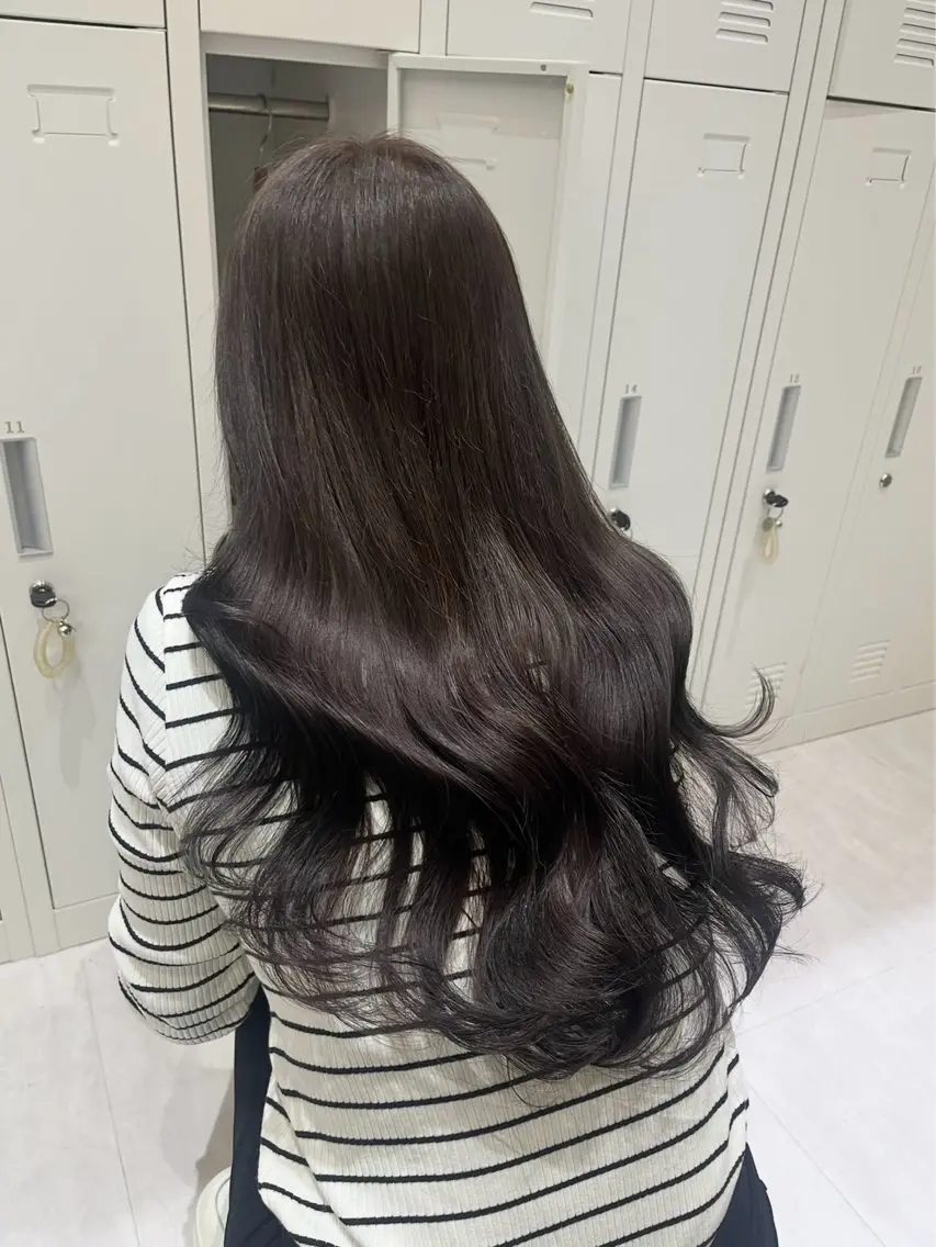 ロング カラー カット ヘアカラー トリートメント 透明感カラー👑 井上美乃里のヘアスタイル