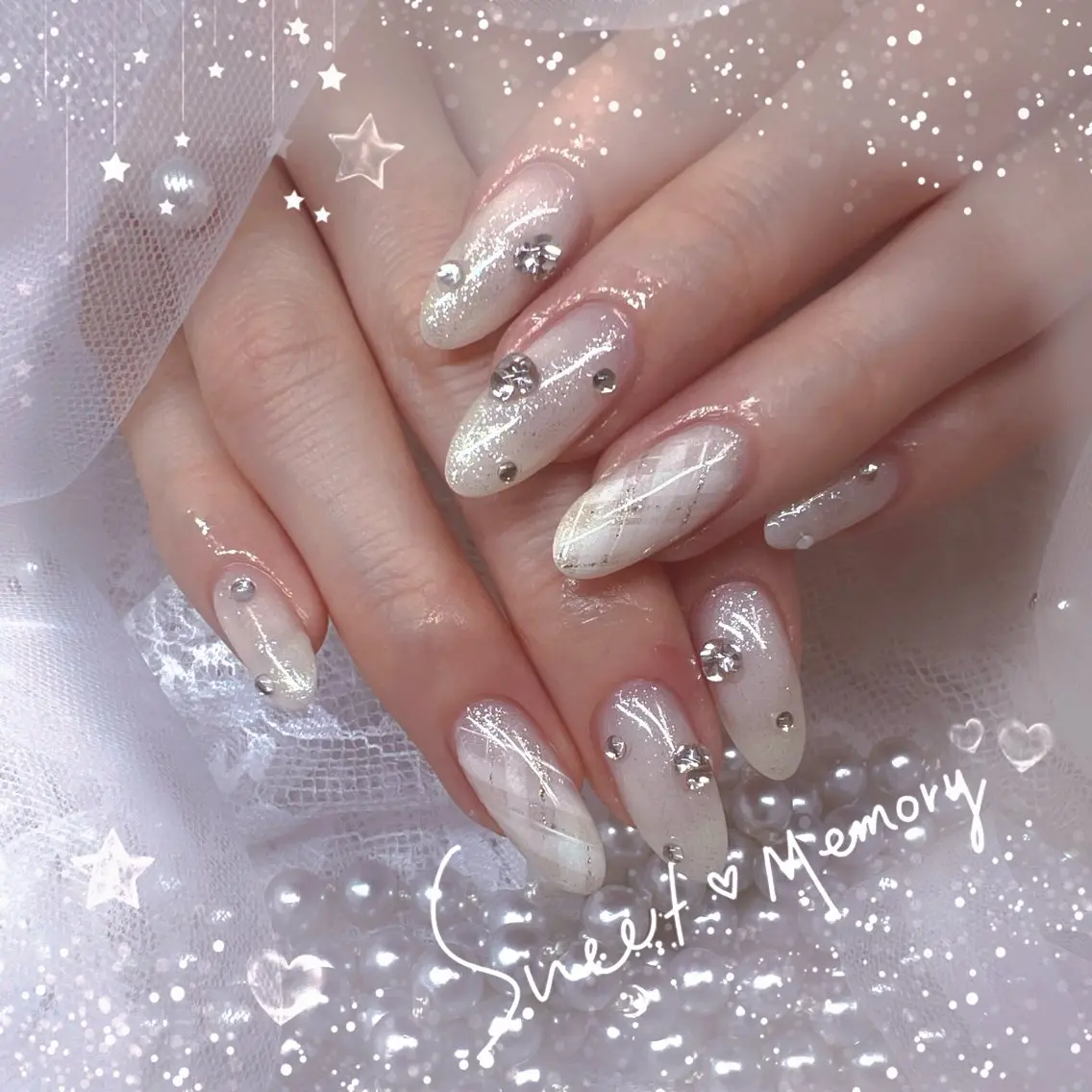 ネイル チークネイル フレンチネイル ガーリー ガラスフレンチ グラデーション ハンドネイル ハンドケア Chill Nailsalonのネイルデザイン