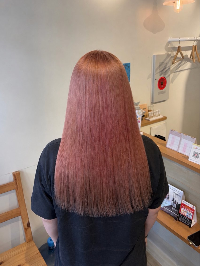 ロング カラー カット ヘアカラー トリートメント 荒井 茉凜のヘアスタイル