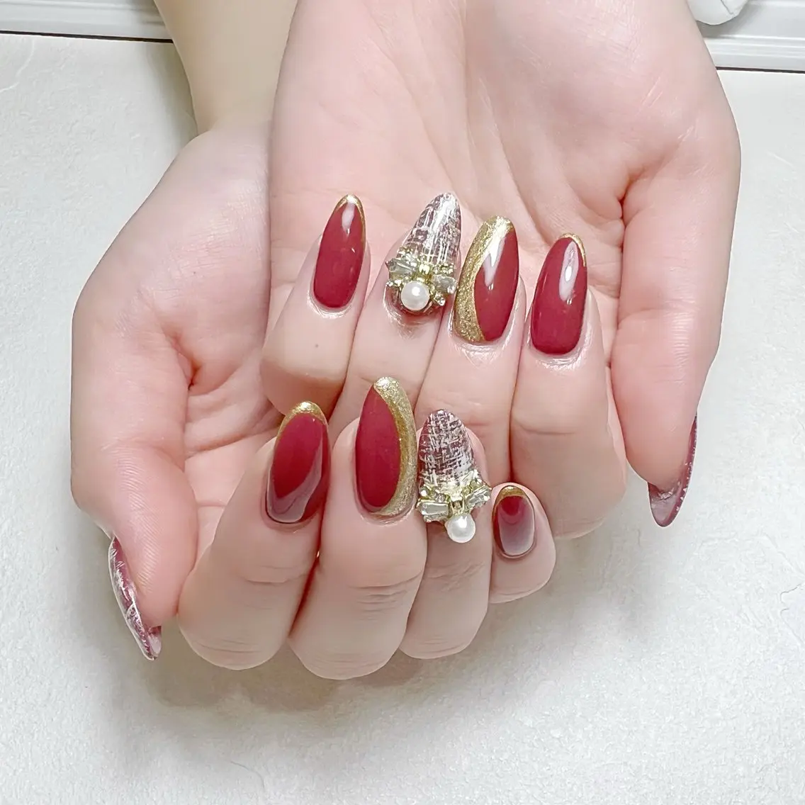 ネイル フレンチネイル ラメ(グリッター) 赤色 ツイードネイル 冬ネイル rouse nail RISATOのネイルデザイン