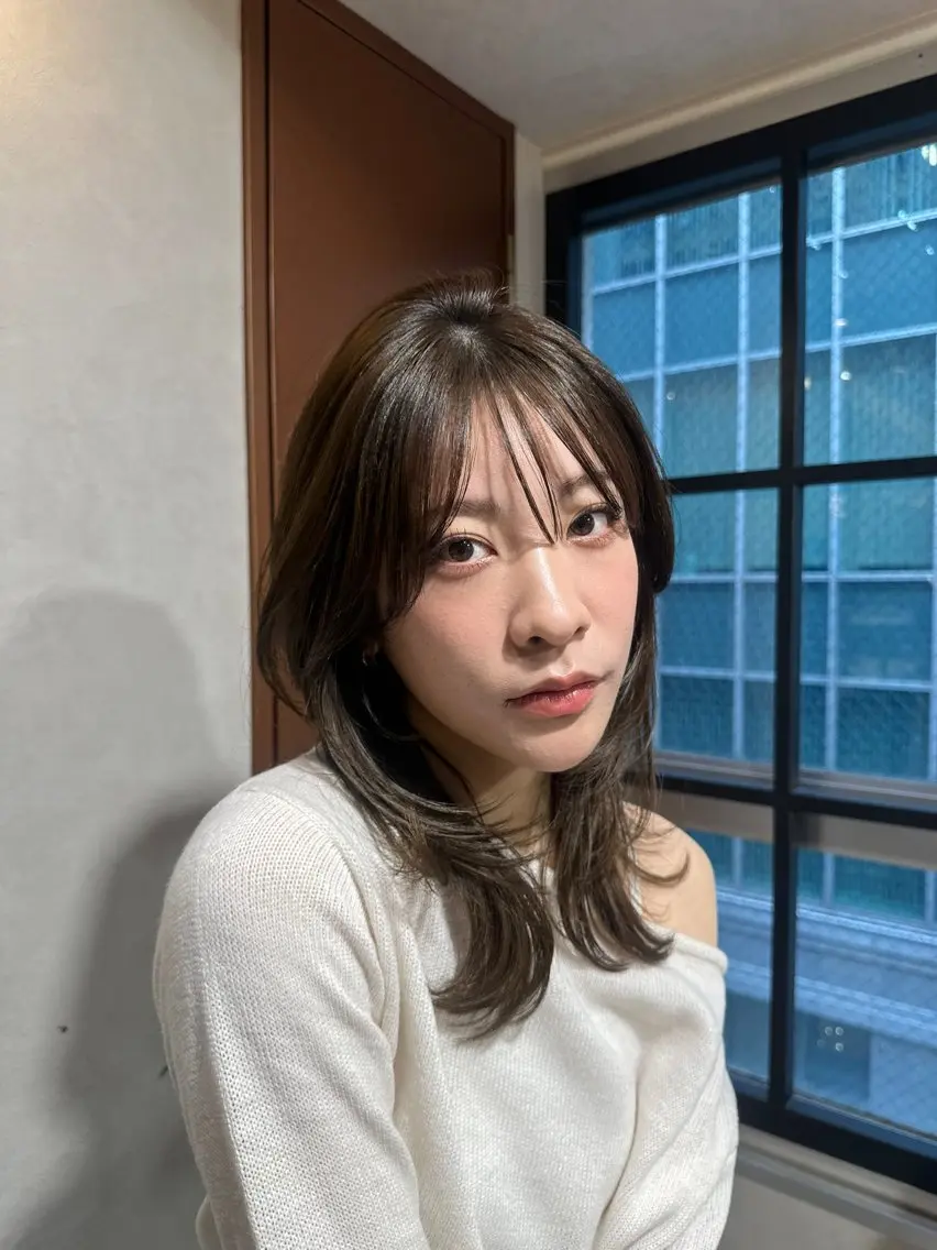 ミディアム カラー ベージュカラー オリーブベージュ ハイレイヤー レイヤーカット カット ヘアカラー 芦川優磨/✨艶カラー /巻ける縮毛矯正のヘアスタイル