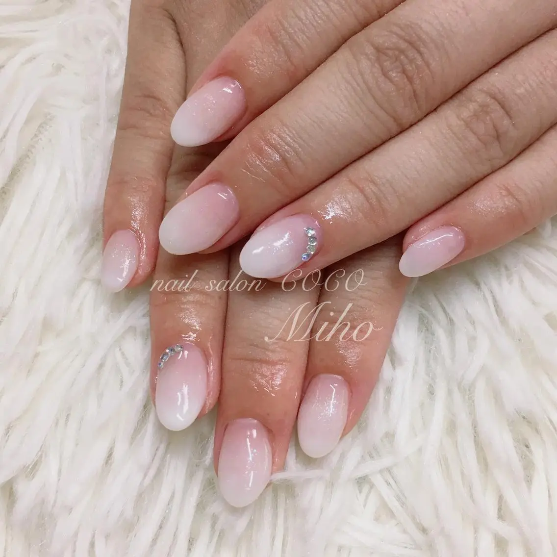 セミロング カラー パーマ ヘアアレンジ メンズ キッズ ネイル マツエク・マツパ nail Berunaのネイルデザイン