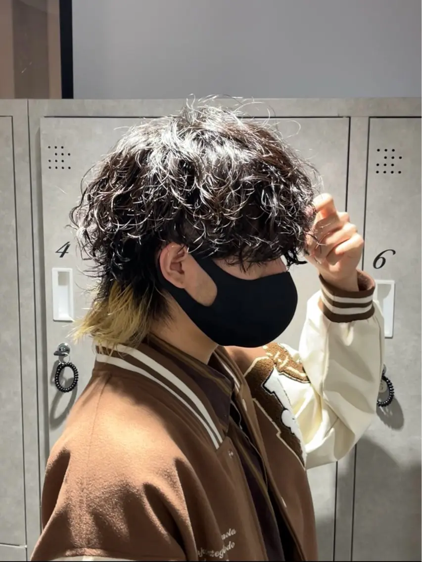 ショート カラー パーマ メンズ カット パーマ トリートメント 【シャドウパーマ センターパート】義心のヘアスタイル