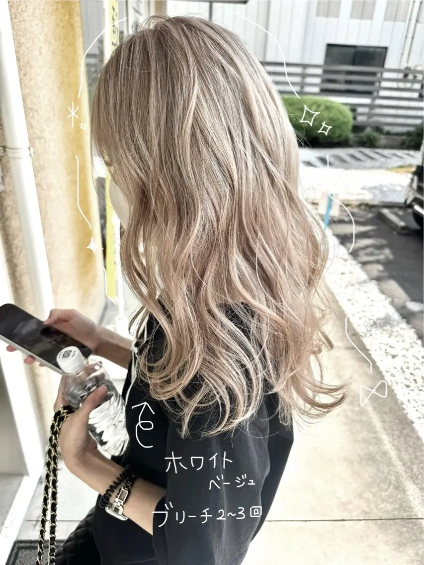 カラー ベージュカラー ブリーチ ホワイトベージュ ヘアカラー 早川 真幸のヘアスタイル