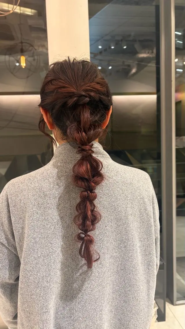 ロング ヘアアレンジ ヘアセット KARIN🤍 /レイヤーカットのヘアスタイル