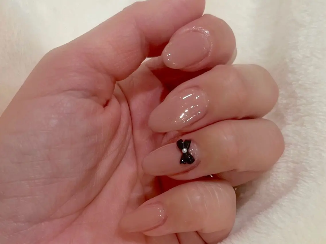 ネイル ワンカラーネイル リボン ハンドネイル an'reve ♥RIEのネイルデザイン