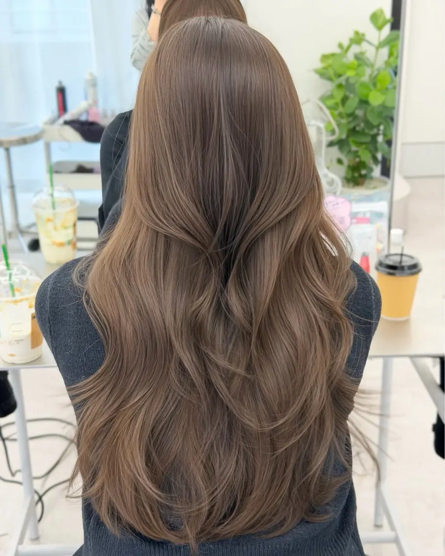 ロング カラー カット ヘアカラー トリートメント 韓国ヘア　紗希 🦋のヘアスタイル