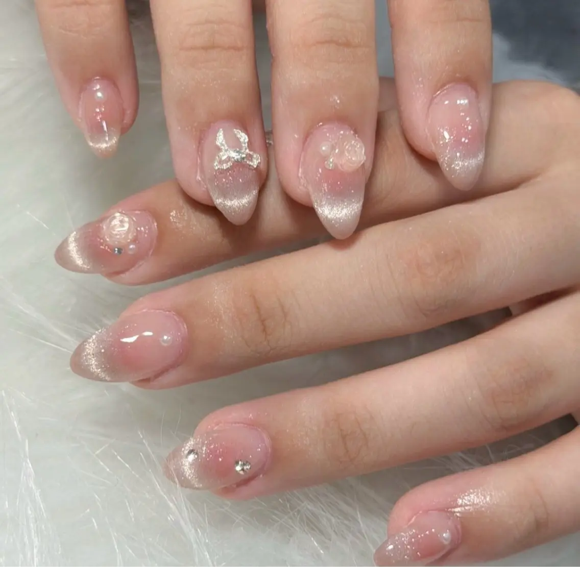 ネイル ハンドネイル フットネイル LAVISH sakiのネイルデザイン