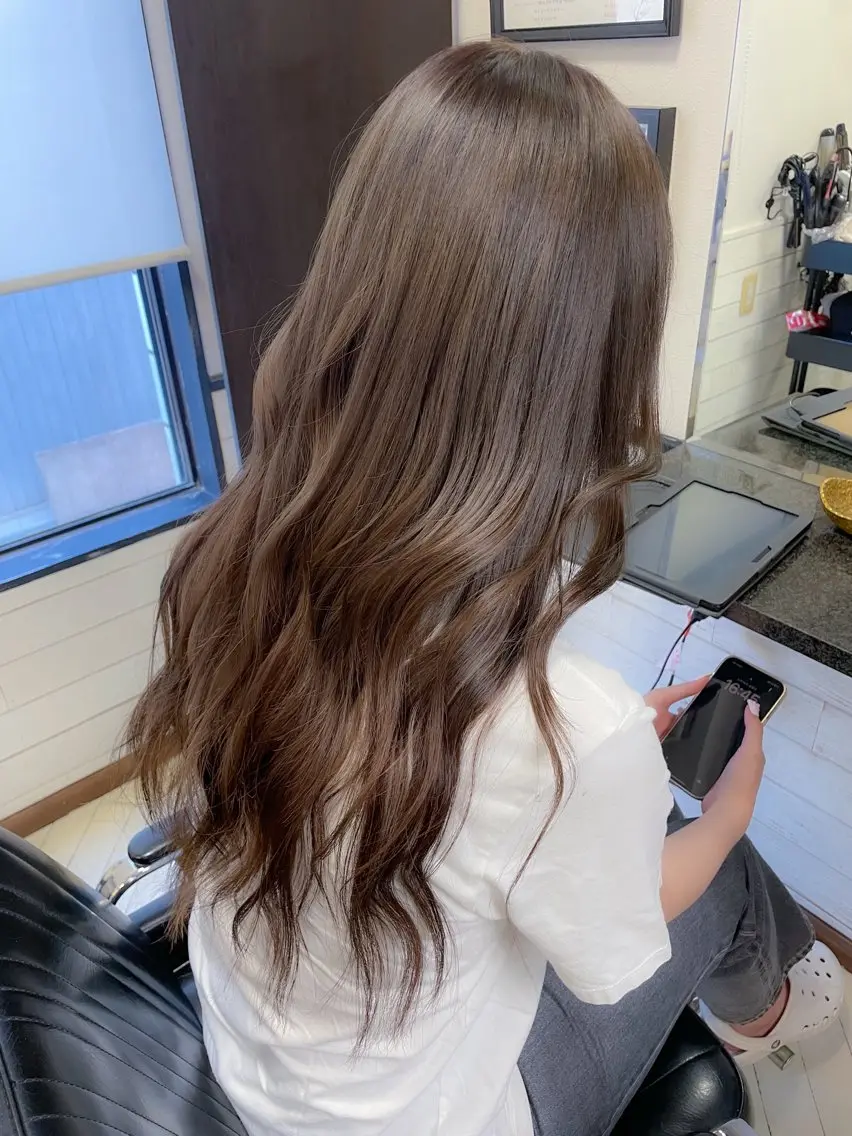 ロング カラー カット ヘアカラー トリートメント 【ヌーベルバレ】 ゆきみのヘアスタイル