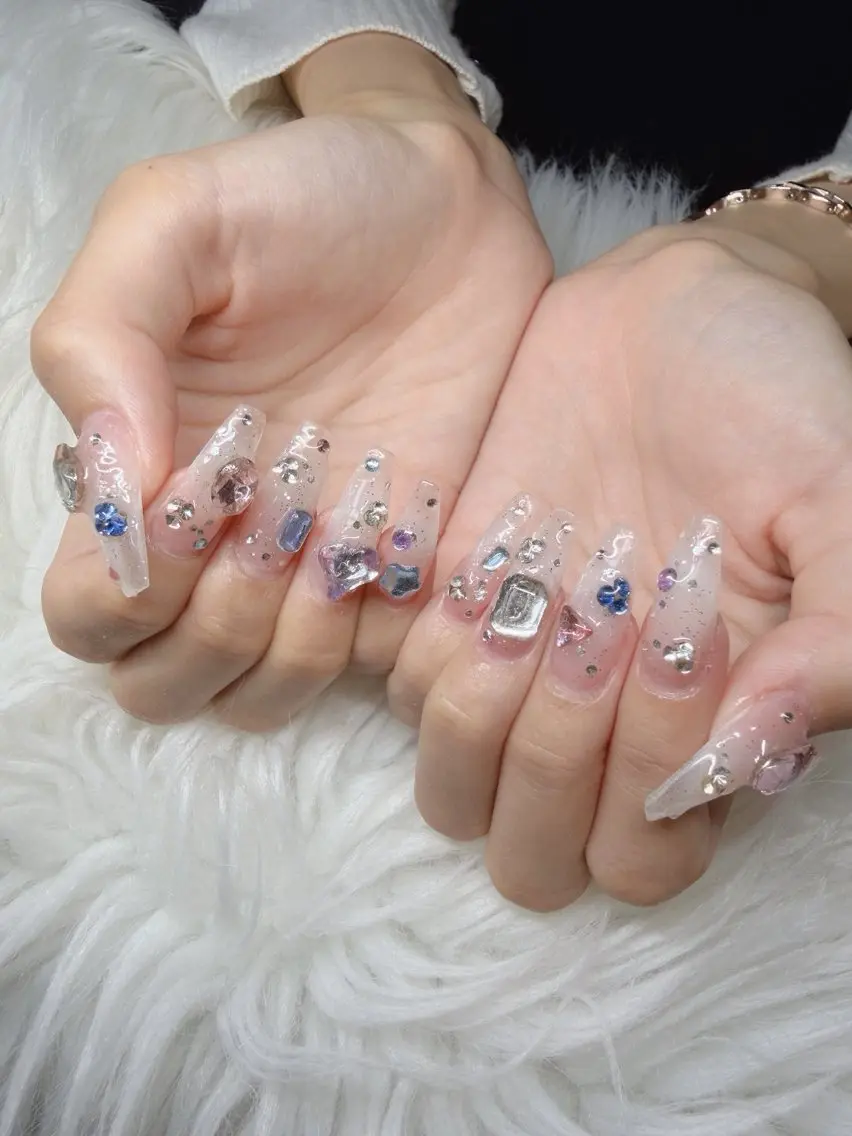 ネイル Lee Nailsのネイルデザイン