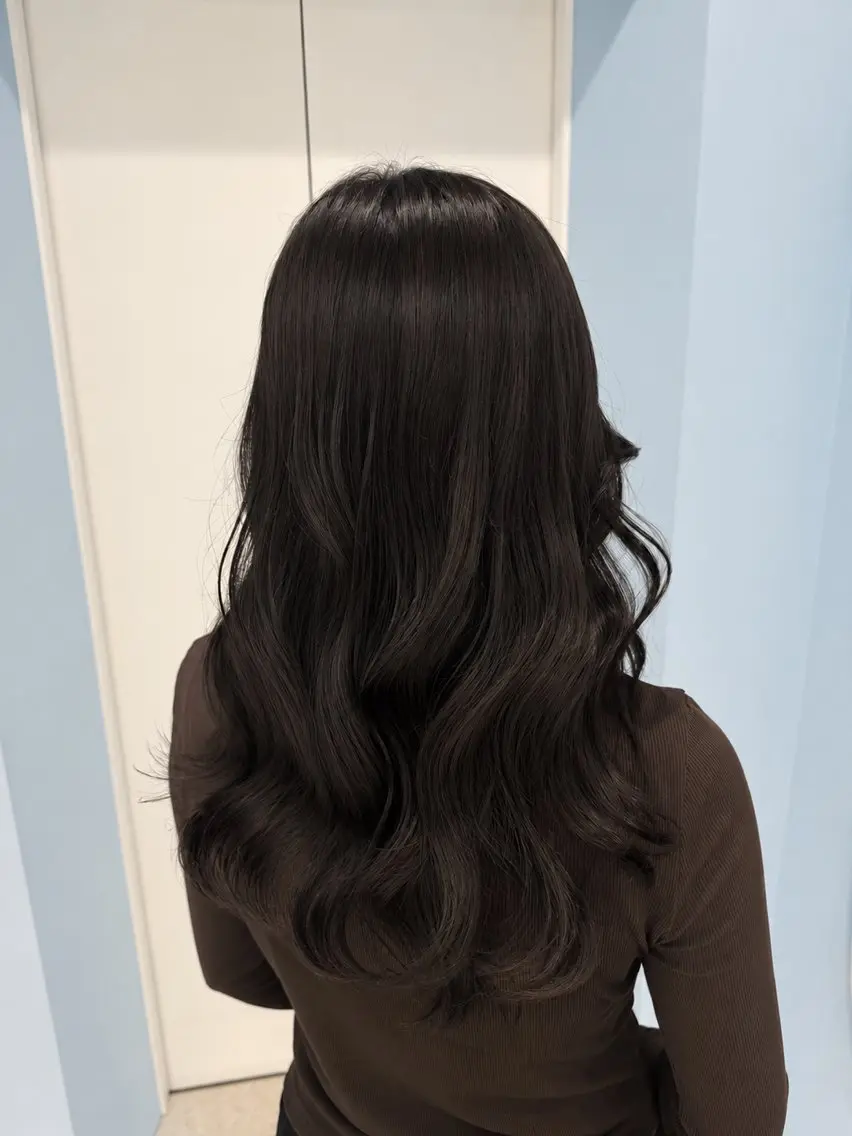 セミロング カラー ブラウンカラー ナチュラルブラウン ヘアカラー MONA NATSUKIのヘアスタイル